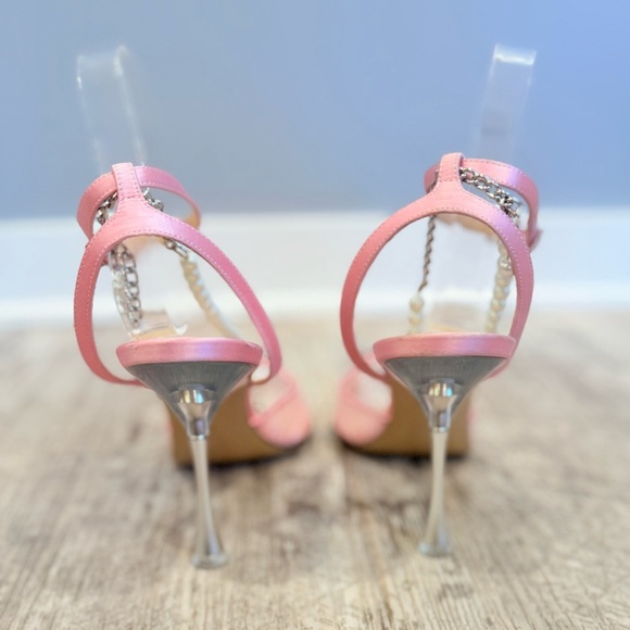 MACH & MACH Pink Lace, Pearl Anklet and Diamanté Bow Heels NWT - Picture 3 of 11